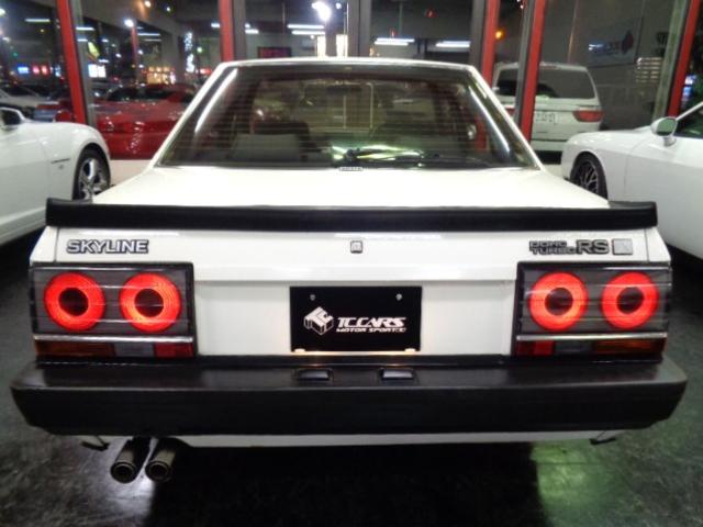 スカイライン 2000ターボRS-X DR30鉄仮面EJ20ETターボエンジン純正5MTミッション専用2本出しマフラーフェンダーフィントランクスポイラー純正アルミホブラックシートD席電動サポートフルノーマル1オーナー親族名変走行6万km(11枚目)