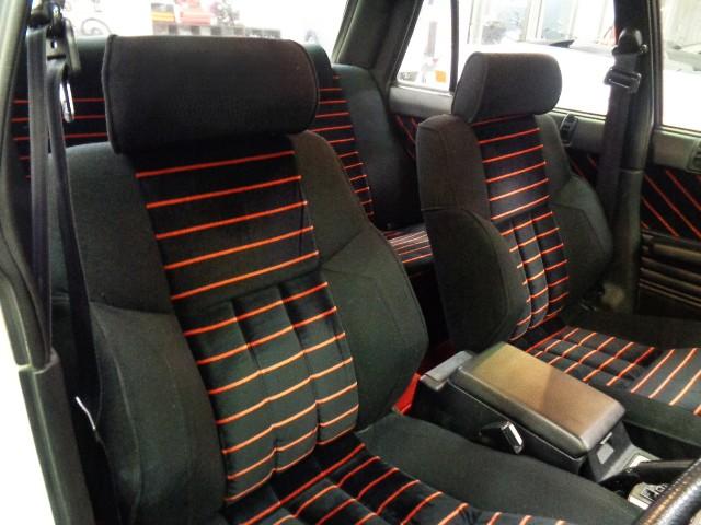 スカイライン 2000ターボRS-X DR30鉄仮面EJ20ETターボエンジン純正5MTミッション専用2本出しマフラーフェンダーフィントランクスポイラー純正アルミホブラックシートD席電動サポートフルノーマル1オーナー親族名変走行6万km(33枚目)