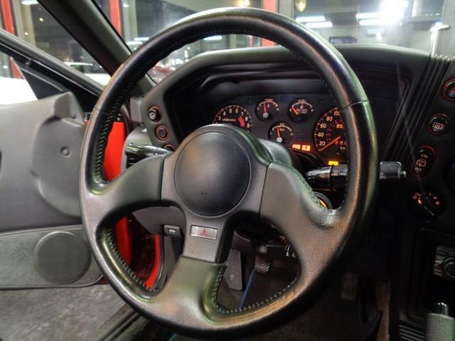 エクリプス ＧＳＲ－４　４Ｇ６３ターボエンジン純正５ＭＴミッション４ＷＤ専用２本出しマフラーパッションレッドカラー専用フルエアロ純正アルミマイルコンビメーターリトラクタブルヘッドライト走行３万ｋｍ台フルノーマル車ジャッキーＣ（28枚目）