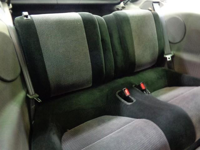 エクリプス ＧＳＲ－４　４Ｇ６３ターボエンジン純正５ＭＴミッション４ＷＤ専用２本出しマフラーパッションレッドカラー専用フルエアロ純正アルミマイルコンビメーターリトラクタブルヘッドライト走行３万ｋｍ台フルノーマル車ジャッキーＣ（33枚目）