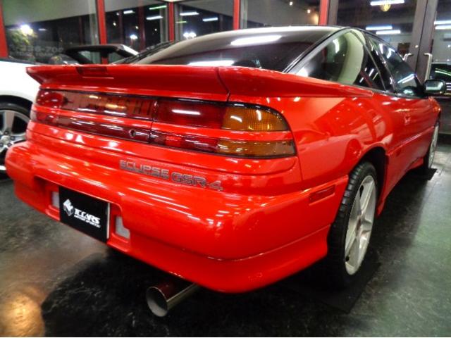 エクリプス ＧＳＲ－４　パッションレッドカラーブラックルーフフルエアロ４Ｇ６３ターボエンジン５ＭＴ４ＷＤステンマフラＨＫＳエアクリ車高調タワーバーＳＰＥＥＤＬＩＮＥアルミレカロシートナビＴＶバックカメラＴベルト交換済（3枚目）