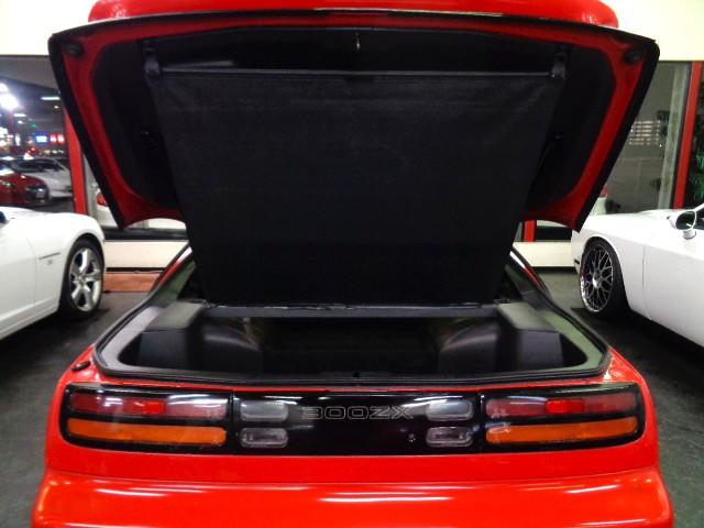 フェアレディZ 300ZX 3型モデル2シーターTバールーフVG30DEV6エンジン純正5MTミッションAPEXIマフラーTEIN車高調対向キャリパー専用スポーツシートVOLTEC18AWリアスポイラーFOGライトTベルト交換済(37枚目)