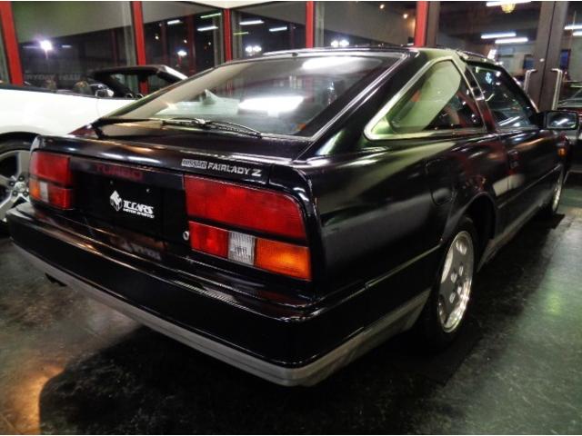 フェアレディＺ ＺＧ　ＺＧターボ２ｂｙ２ＴバールーフＶＧ３０ＥＴＶ６ターボエンジン純正５ＭＴミッション専用２本出しマフラー純正アルミホイールブラックツートンカラーリトラクタブルライト専用スポーツシート前期型フルノーマル車（3枚目）
