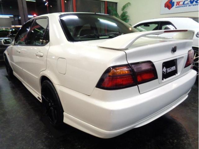 アコード SiR-T Sパッケージ MODULOフルエアロF20B型VTECエンジン無限EXマニステンマフラー無限エアBOX無限サスKIT無限ブレーキラインJUNSフライホイールレカロシート18アルミTベルト交換済(4枚目)