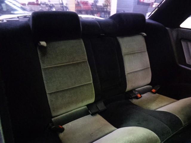 スカイライン GTS-Xツインカム24Vターボ ホワイトカラー2DHTクーペボディRB20DETターボエンジン純正5MTミッションFGKマフラータワーバー追加メーターGTオートスポイラー純正ディスクアルミRスポイラーンオーナー車Tベルト交換済(35枚目)