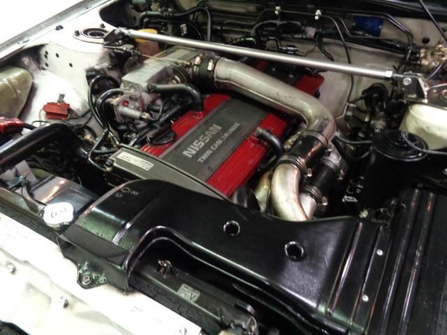 スカイライン GTS-Xツインカム24Vターボ ホワイトカラー2DHTクーペボディRB20DETターボエンジン純正5MTミッションFGKマフラータワーバー追加メーターGTオートスポイラー純正ディスクアルミRスポイラーンオーナー車Tベルト交換済(42枚目)