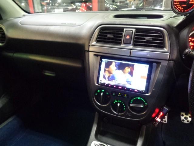 インプレッサ ＷＲＸ　ＳＴｉ　ブラックトパーズＭカラーＳＴＩエアロＥＪ２０ＢＯＸＥＲターボエンジン６ＭＴミッション４ＷＤステンマフラーＤＣＣＤブレンボキャリパーＳＴＩアルミＬＥＤライト追加メーターナビＴＶ大型リアスポＴベルト交換済（28枚目）