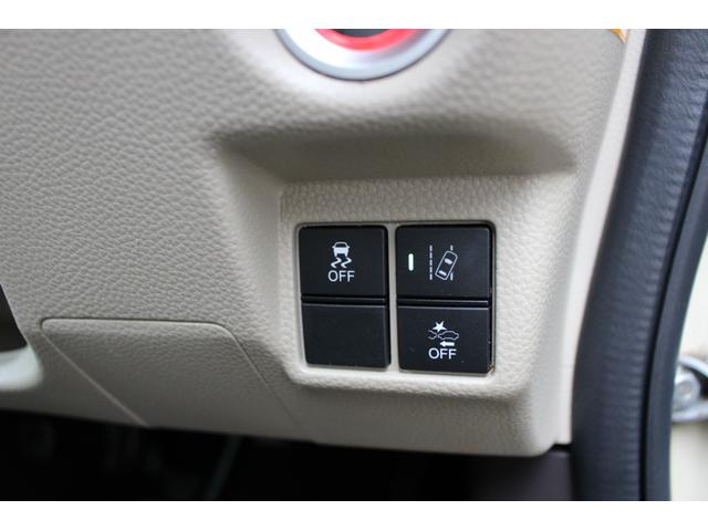 Ｎ－ＢＯＸ Ｇ・Ｌターボホンダセンシング　ツートンカラースタイル　ギャザズ８インチ大型ナビ　フルセグＴＶ　Ｂｌｕｅｔｏｏｔｈ　天井モニター　バックカメラ　ＥＴＣ　ＵＳＢｘ３　両側ＰＳドア　パドルシフト　クルコン　スマートキーＸ２　ＬＥＤライト（32枚目）