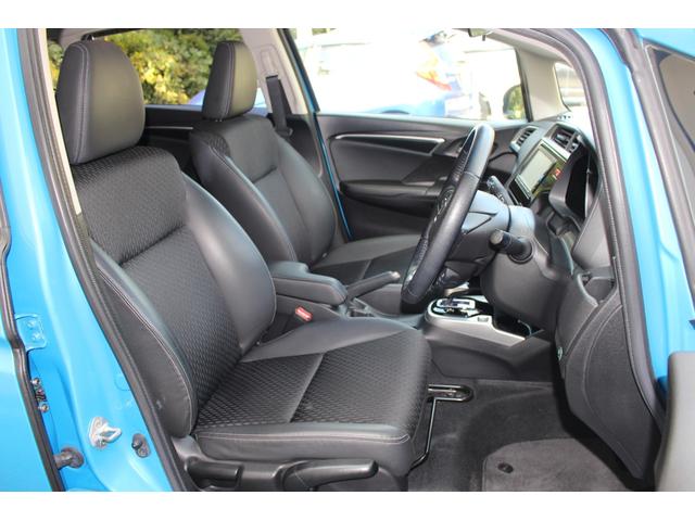 フィットハイブリッド Lパッケージ あんしんパッケージ ギャザズナビ フルセグTV Bluetooth バックカメラ ETC オートリトラミラー クルーズコントロール スマートキーx2 プッシュスタート ハーフレザー LEDライト(13枚目)