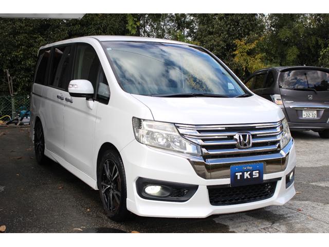 ステップワゴンスパーダ Ｚ　後期　アルパイン８インチ大型ナビ　フルセグＴＶ　Ｂｌｕｅｔｏｏｔｈ　バックカメラ　ＥＴＣ　アルパイン天井モニター　ドラレコ　両側ＰＳドア　スマートキーＸ２本　パドルシフト　ＨＩＤライト　アルミホイール（2枚目）