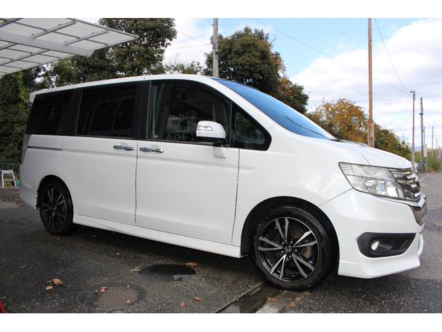 ステップワゴンスパーダ Ｚ　後期　アルパイン８インチ大型ナビ　フルセグＴＶ　Ｂｌｕｅｔｏｏｔｈ　バックカメラ　ＥＴＣ　アルパイン天井モニター　ドラレコ　両側ＰＳドア　スマートキーＸ２本　パドルシフト　ＨＩＤライト　アルミホイール（6枚目）