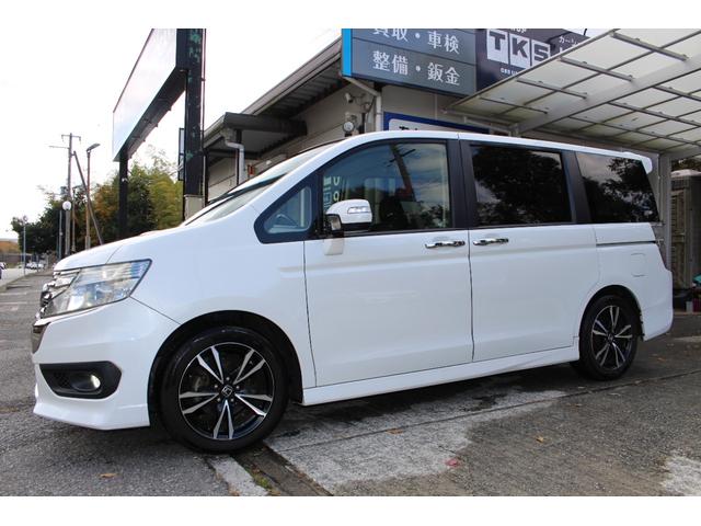 ステップワゴンスパーダ Ｚ　後期　アルパイン８インチ大型ナビ　フルセグＴＶ　Ｂｌｕｅｔｏｏｔｈ　バックカメラ　ＥＴＣ　アルパイン天井モニター　ドラレコ　両側ＰＳドア　スマートキーＸ２本　パドルシフト　ＨＩＤライト　アルミホイール（7枚目）