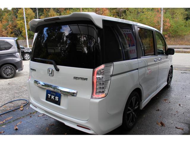 ステップワゴンスパーダ Ｚ　後期　アルパイン８インチ大型ナビ　フルセグＴＶ　Ｂｌｕｅｔｏｏｔｈ　バックカメラ　ＥＴＣ　アルパイン天井モニター　ドラレコ　両側ＰＳドア　スマートキーＸ２本　パドルシフト　ＨＩＤライト　アルミホイール（8枚目）