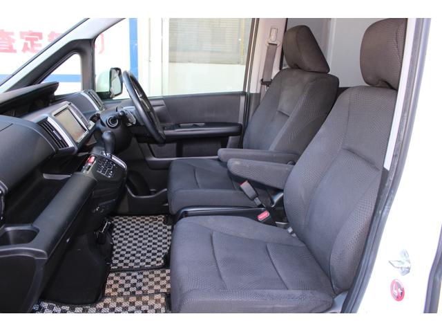 ステップワゴンスパーダ Ｚ　後期　アルパイン８インチ大型ナビ　フルセグＴＶ　Ｂｌｕｅｔｏｏｔｈ　バックカメラ　ＥＴＣ　アルパイン天井モニター　ドラレコ　両側ＰＳドア　スマートキーＸ２本　パドルシフト　ＨＩＤライト　アルミホイール（21枚目）