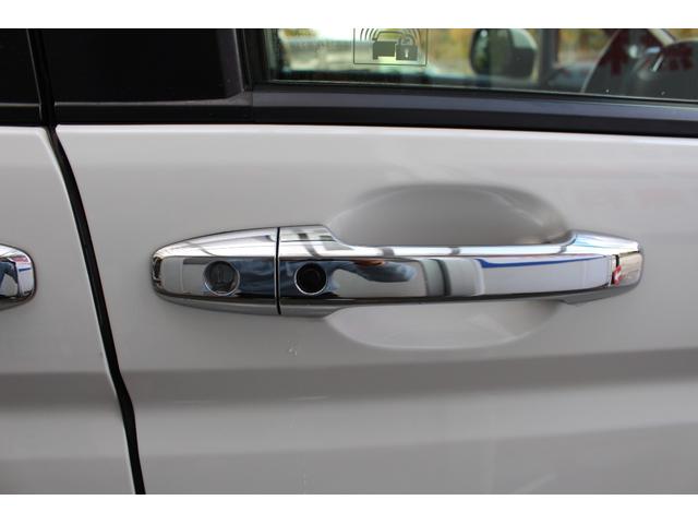 ステップワゴンスパーダ Ｚ　後期　アルパイン８インチ大型ナビ　フルセグＴＶ　Ｂｌｕｅｔｏｏｔｈ　バックカメラ　ＥＴＣ　アルパイン天井モニター　ドラレコ　両側ＰＳドア　スマートキーＸ２本　パドルシフト　ＨＩＤライト　アルミホイール（31枚目）