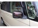 Ｇ・Ｌターボホンダセンシング　ツートンカラースタイル　ギャザズ８インチ大型ナビ　フルセグＴＶ　Ｂｌｕｅｔｏｏｔｈ　天井モニター　バックカメラ　ＥＴＣ　ＵＳＢｘ３　両側ＰＳドア　パドルシフト　クルコン　スマートキーＸ２　ＬＥＤライト（11枚目）