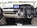 Ｇ・Ｌターボホンダセンシング　ツートンカラースタイル　ギャザズ８インチ大型ナビ　フルセグＴＶ　Ｂｌｕｅｔｏｏｔｈ　天井モニター　バックカメラ　ＥＴＣ　ＵＳＢｘ３　両側ＰＳドア　パドルシフト　クルコン　スマートキーＸ２　ＬＥＤライト（14枚目）