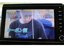 Ｇ・Ｌターボホンダセンシング　ツートンカラースタイル　ギャザズ８インチ大型ナビ　フルセグＴＶ　Ｂｌｕｅｔｏｏｔｈ　天井モニター　バックカメラ　ＥＴＣ　ＵＳＢｘ３　両側ＰＳドア　パドルシフト　クルコン　スマートキーＸ２　ＬＥＤライト（25枚目）