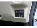Ｇ・Ｌホンダセンシング　ギャザズＳＤナビ　フルセグＴＶ　Ｂｌｕｅｔｏｏｔｈ　Ｂカメラ　ＥＴＣ　ＵＳＢ　走行中ＴＶキット　前後ドラレコ　左ＰＳドア　クルコン　スマートキー　プッシュスタート　純正ＯＰフロアマット　ＬＥＤライト（26枚目）
