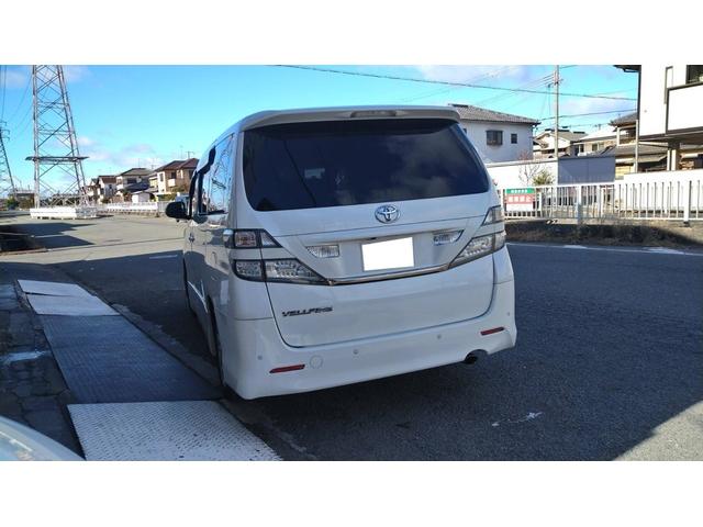 ヴェルファイア ２．４Ｚ　ローダウン　７人乗り　ナビ　フリップダウンモニター　シートカバー（6枚目）