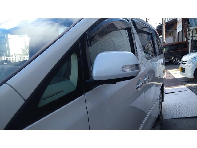 ヴェルファイア ２．４Ｚ　ローダウン　７人乗り　ナビ　フリップダウンモニター　シートカバー（16枚目）
