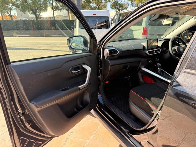 ライズ Ｚ　１．２Ｚ　９インチディスプレイ　バックモニター　バックモニター　スマートアシスト　シートヒーター　ＬＥＤヘッドライト　純正１７インチアルミ　ドアレコ　ＥＴＣ　　Ｂｌｕｅｔｏｏｔｈ　ワンオーナー（46枚目）