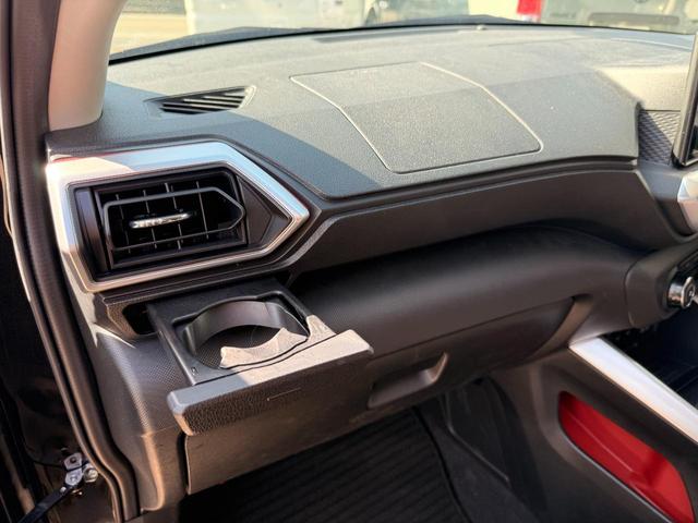 ライズ Ｚ　１．２Ｚ　９インチディスプレイ　バックモニター　バックモニター　スマートアシスト　シートヒーター　ＬＥＤヘッドライト　純正１７インチアルミ　ドアレコ　ＥＴＣ　　Ｂｌｕｅｔｏｏｔｈ　ワンオーナー（49枚目）