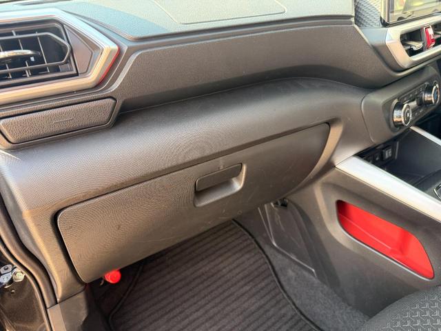 ライズ Ｚ　１．２Ｚ　９インチディスプレイ　バックモニター　バックモニター　スマートアシスト　シートヒーター　ＬＥＤヘッドライト　純正１７インチアルミ　ドアレコ　ＥＴＣ　　Ｂｌｕｅｔｏｏｔｈ　ワンオーナー（50枚目）