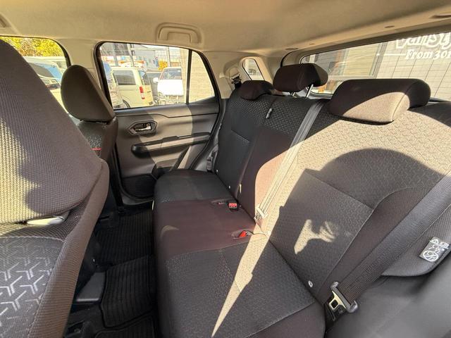 ライズ Ｚ　１．２Ｚ　９インチディスプレイ　バックモニター　バックモニター　スマートアシスト　シートヒーター　ＬＥＤヘッドライト　純正１７インチアルミ　ドアレコ　ＥＴＣ　　Ｂｌｕｅｔｏｏｔｈ　ワンオーナー（56枚目）