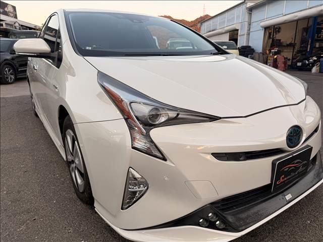 プリウス Ａプレミアム　ツーリングセレクション　Ａ　プレミアム　“ツーリングセレクション”事故歴無し　バックモニター　フルエアロ　ＬＥＤヘッドライト　バックモニター　盗難防止装置　障害物センサー　シートヒーター（4枚目）