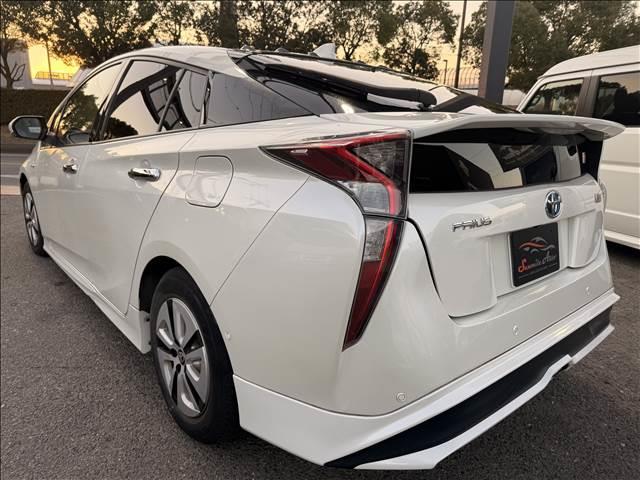 プリウス Ａプレミアム　ツーリングセレクション　Ａ　プレミアム　“ツーリングセレクション”事故歴無し　バックモニター　フルエアロ　ＬＥＤヘッドライト　バックモニター　盗難防止装置　障害物センサー　シートヒーター（8枚目）