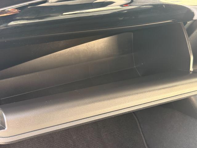 プリウス Ａプレミアム　ツーリングセレクション　Ａ　プレミアム　“ツーリングセレクション”事故歴無し　バックモニター　フルエアロ　ＬＥＤヘッドライト　バックモニター　盗難防止装置　障害物センサー　シートヒーター（45枚目）