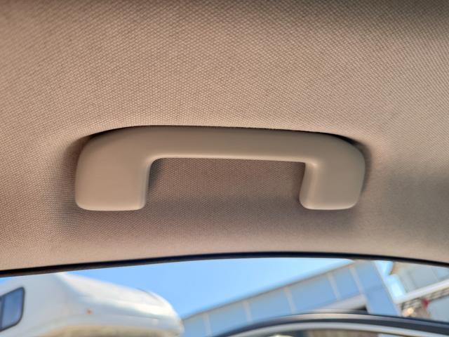 プリウス Ａプレミアム　ツーリングセレクション　Ａ　プレミアム　“ツーリングセレクション”事故歴無し　バックモニター　フルエアロ　ＬＥＤヘッドライト　バックモニター　盗難防止装置　障害物センサー　シートヒーター（47枚目）