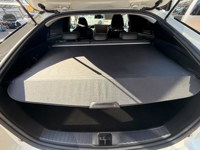 プリウス Ａプレミアム　ツーリングセレクション　Ａ　プレミアム　“ツーリングセレクション”事故歴無し　バックモニター　フルエアロ　ＬＥＤヘッドライト　バックモニター　盗難防止装置　障害物センサー　シートヒーター（59枚目）