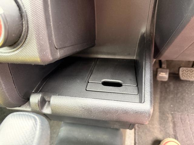 �����Ɏ��[�������Ă��܂��B