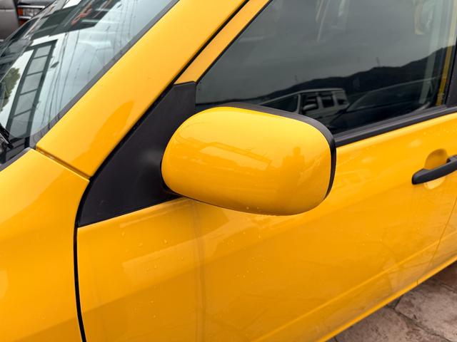 �E���^�����X�e�A�����O�z�C�[���B