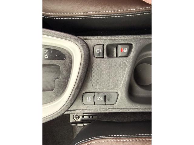 �I�[�g�z�[���h�B