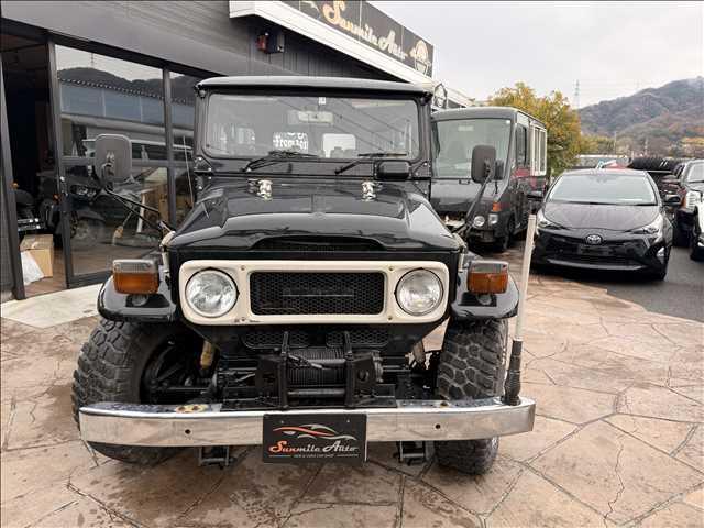 �j�C�����͒N�ɂ��s���܂���B