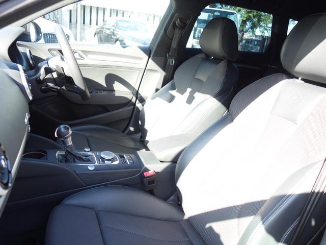 Ａ３ スポーツバック３０ＴＦＳＩ　スポーツ　Ｓラインパッケージ　純正ナビ　バックカメラ　バーチャルコックピット　Ｂｌｕｅｔｏｏｔｈ（12枚目）