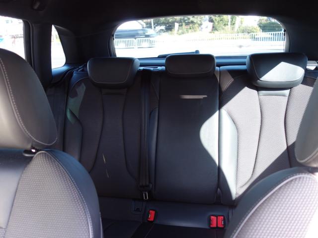 Ａ３ スポーツバック３０ＴＦＳＩ　スポーツ　Ｓラインパッケージ　純正ナビ　バックカメラ　バーチャルコックピット　Ｂｌｕｅｔｏｏｔｈ（15枚目）