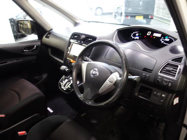 セレナ ハイウェイスター　Ｖセレクション　純正ナビ　地デジ　バックカメラ　両側パワースライドドア　アルパインリアモニター　ＥＴＣ　スペアキーあり（3枚目）