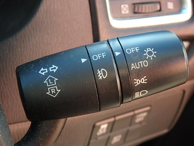 XD 第三者機関鑑定書付 社外ナビ バックカメラ Bluetooth CD/DVD再生 フルセグTV ETC/HID 純正アルミホイール オートライト スマートキー 電動格納ミラー オートエアコン(46枚目)