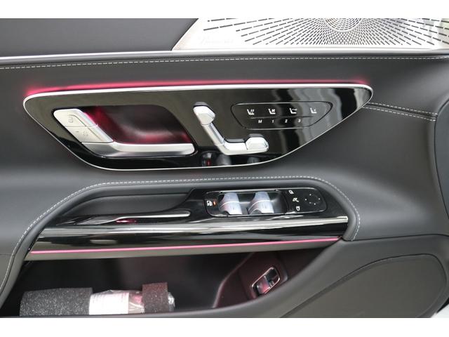 ＳＬ４３　ヘッドアップディスプレイ　純正フロアマット　黒幌　ブラックレザー　オパリスホワイト　屋内保管　メーカー保証付(29枚目)