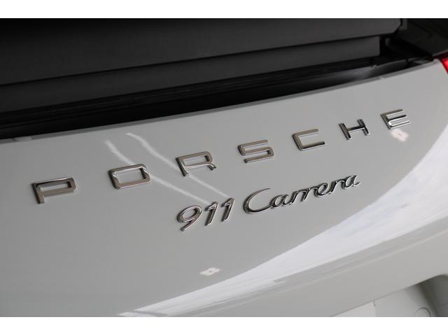 ９１１ ９１１カレラ　スポーツクロノＰＫＧ　ＰＡＳＭ　ＰＤＬＳ　ライトデザインＰＫＧ　カレラクラシック２０インチアルミ　ＰＳプラス　リアティンデット　ＦＲ．ＰＤＣ　ナビ　Ｂカメラ　ブラックレザーシート　ヒーター　１オーナー（24枚目）