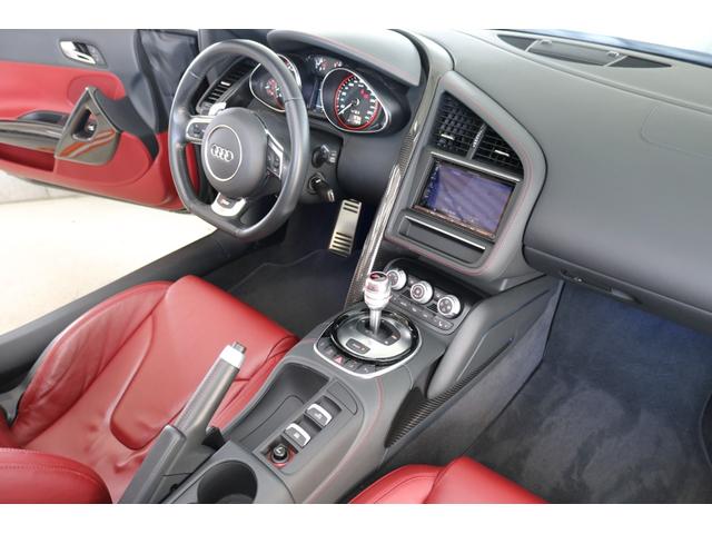 AUDI R8 SPYDER BASEGRADE