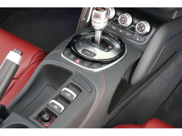 AUDI R8 SPYDER BASEGRADE