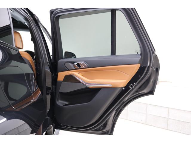X5 xDrive 40d Mスポーツハイラインパッケージ 7人乗 ブラックサファイア コニャックレザー ベンチレーション ヒーター パノラマSR ヒートコンフォートP イージークロージャー OP21インチAW 前後ドラレコ レーダー探知機 1オーナー 禁煙車(25枚目)