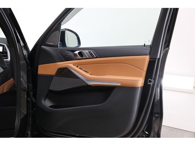 X5 xDrive 40d Mスポーツハイラインパッケージ 7人乗 ブラックサファイア コニャックレザー ベンチレーション ヒーター パノラマSR ヒートコンフォートP イージークロージャー OP21インチAW 前後ドラレコ レーダー探知機 1オーナー 禁煙車(26枚目)