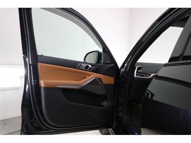 X5 xDrive 40d Mスポーツハイラインパッケージ 7人乗 ブラックサファイア コニャックレザー ベンチレーション ヒーター パノラマSR ヒートコンフォートP イージークロージャー OP21インチAW 前後ドラレコ レーダー探知機 1オーナー 禁煙車(30枚目)