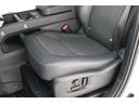 助手席シートです!運転席と同じく使用感なく綺麗です!レザーコンディションよく見てくださいね!傷や汚れなどなく綺麗ですよ!パワーシート、シートヒーター、ベンチレーション装着です1